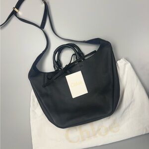 CHLOE  -  Calfskin Medium Deia Hobo Double Carry Black